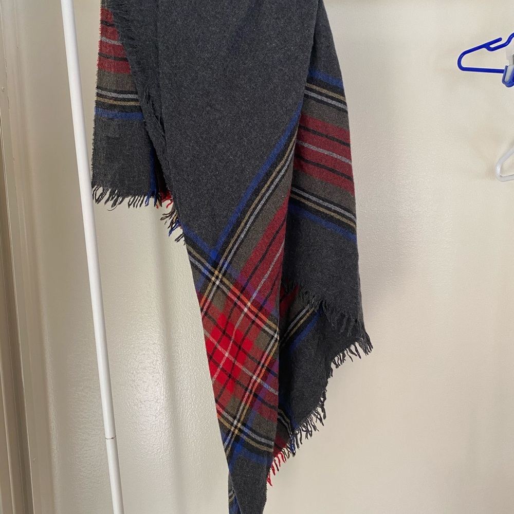Jcrew Plaid Blanket Scarf - Picture 3 of 3